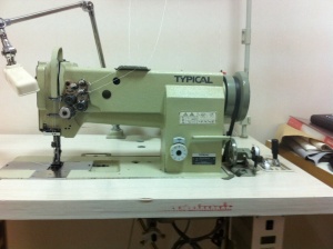 Двухигольную швейную машину TYPICAL GC 20606 в Брянске