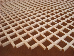 Станок для изготовления декоративной решетки из дерева