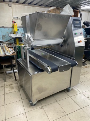 Машина двухбункерная тестоотсадочная