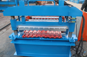 Линия для производства подъёмно-складчаты ворота в Китае
