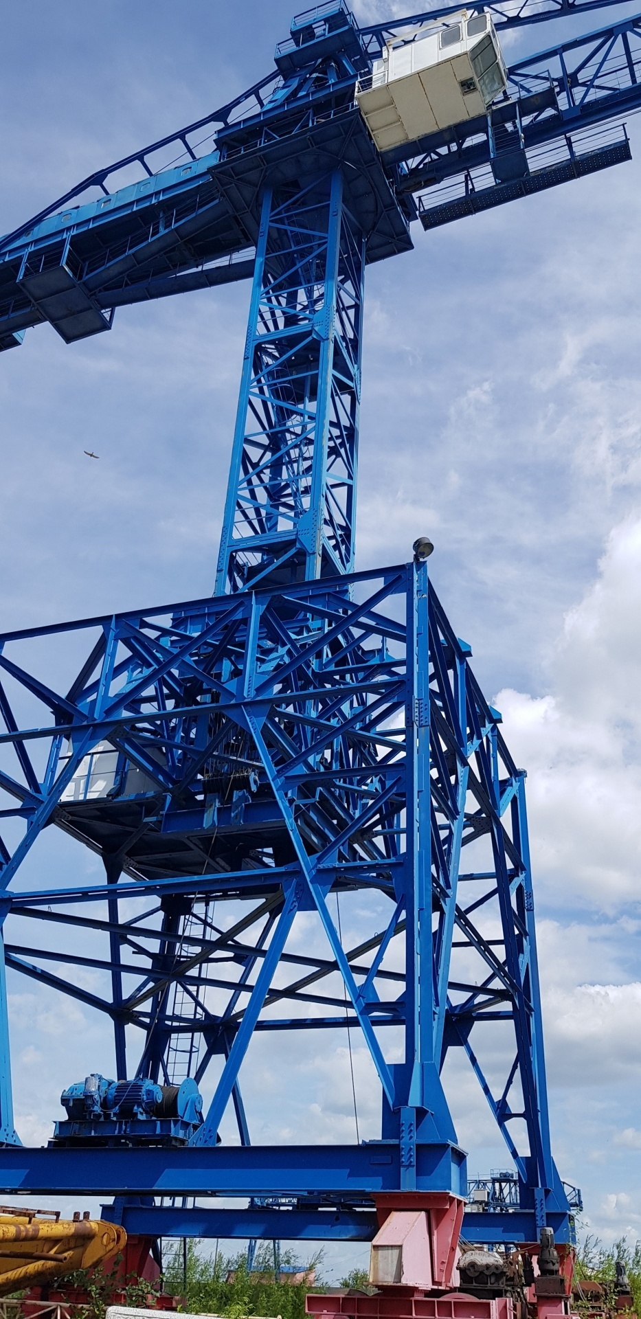 Кран башенный КБГС-450 купить Б/У в Благовещенске (Амурская обл.) по ...