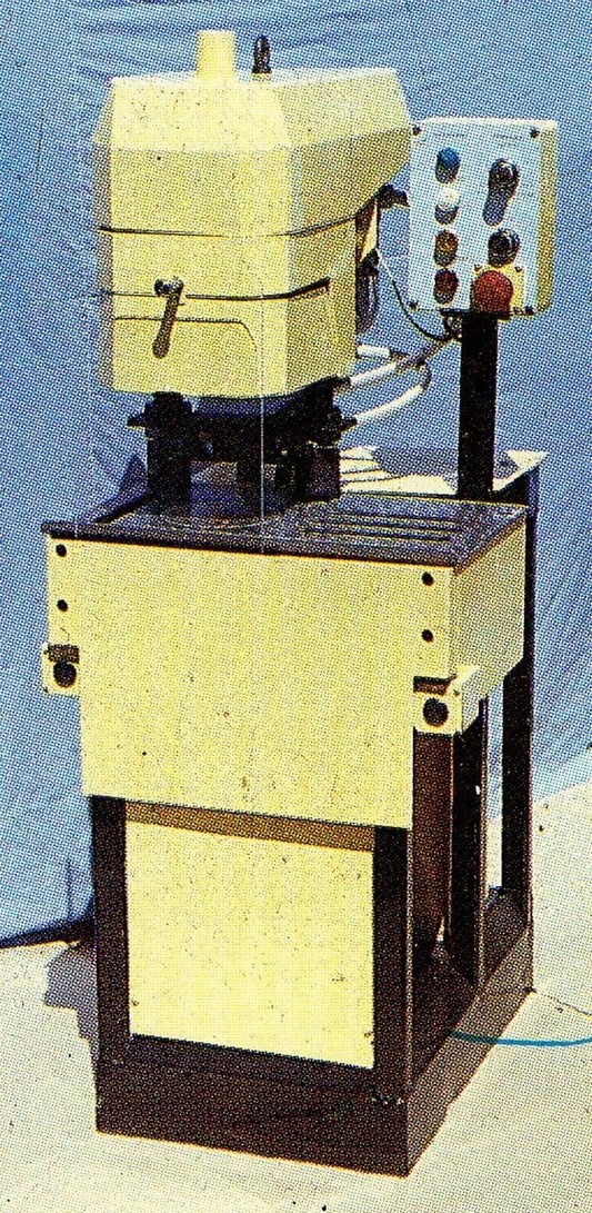 Полуавтоматическая закаточная машина Д5-ЗК, без эксплуатации