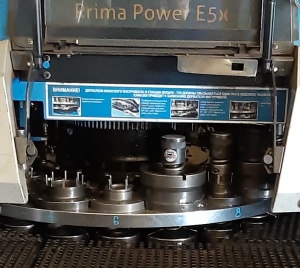 Электромеханический револьверный координатно-пробивной пресс PRIMA POWER E5X