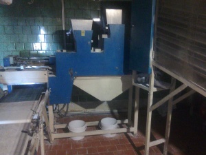 Автоматизированную линию оборудования по производству оригинального вида лаваша