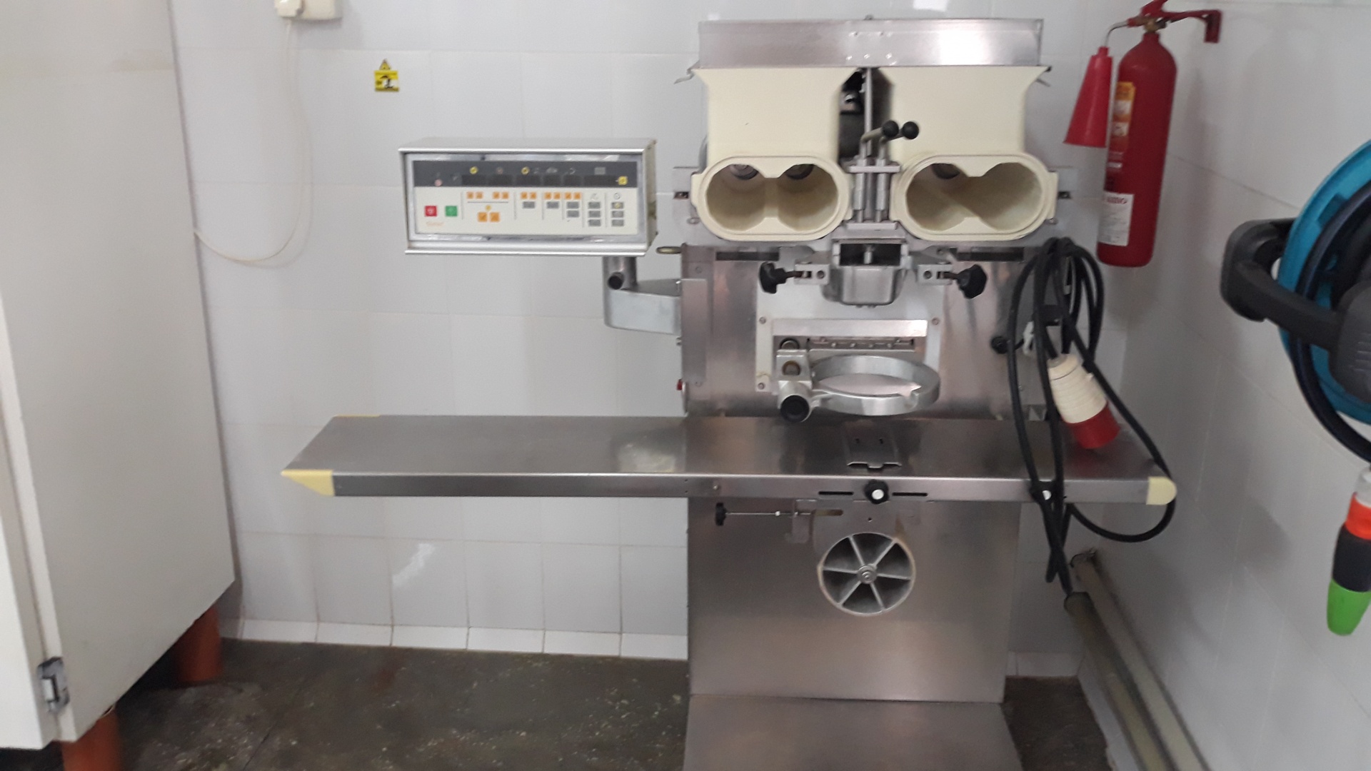 Формовочно-экструзионная машина Rheon KN 170 (Япония) купить Б/У в ...