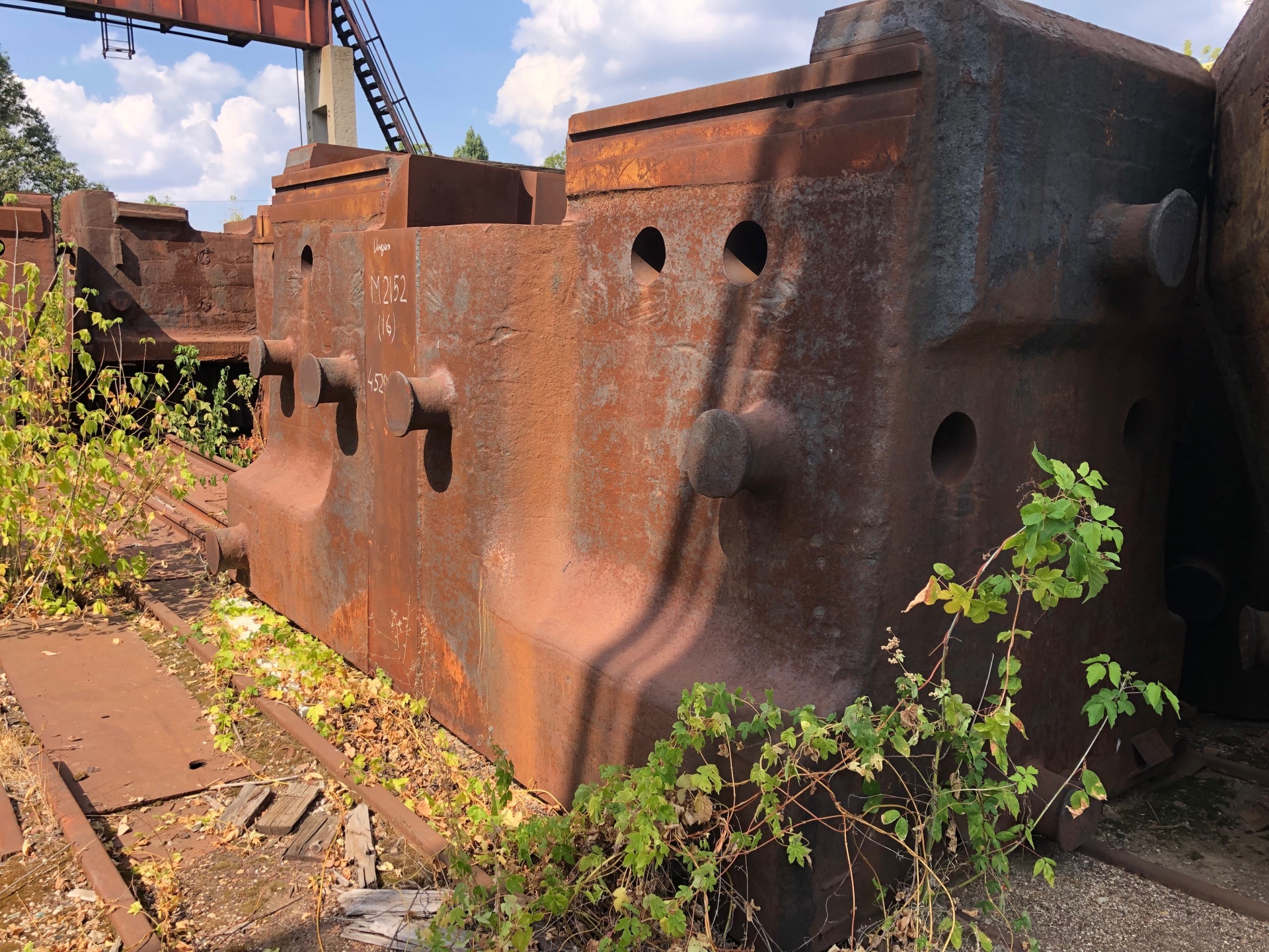 Шабот молота вес. Шабот. Шабот молота вес. Шабот от парового молота. Шабот.