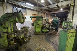 различные станки по металлу неиспользуемые на производстве