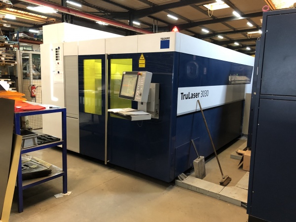 TRUMPF TruLaser 3030 fiber 3kW