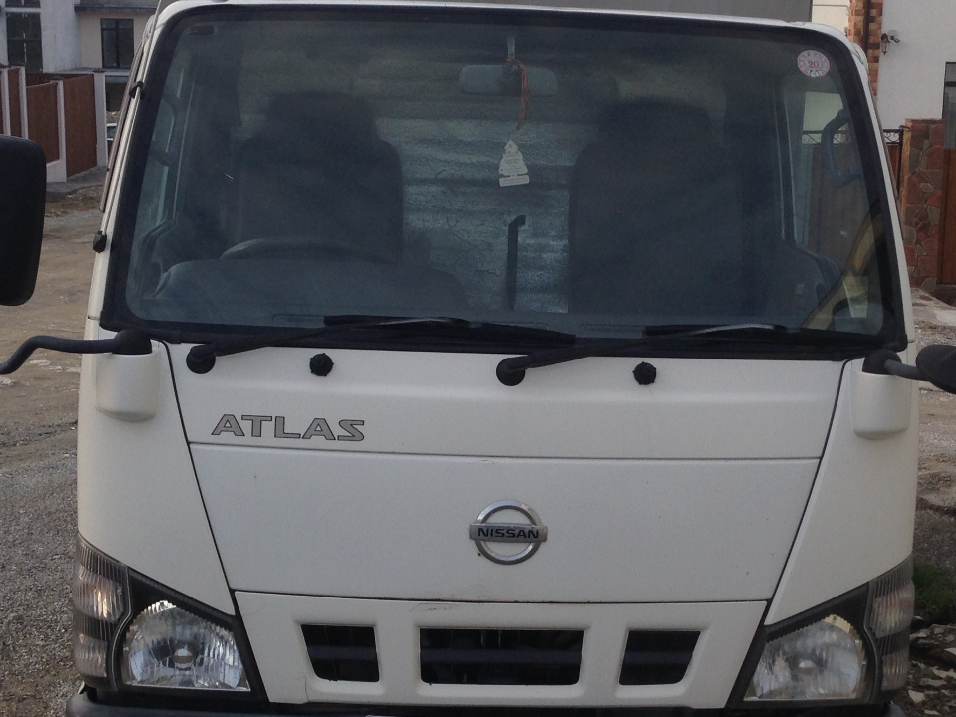 Ниссан бу краснодарский край. Nissan Atlas 2004. Ниссан атлас 2004 года выпуска. Nissan Atlas 2012 mm. Купить Ниссан-атлас до 2000г..