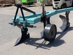 Плуг трехкорпусной навесной ПЛНМ-3-35 OGR