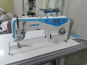 прямострочную швейную машину автомат JACK jk-A4 (комплект)