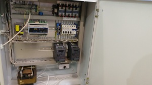 Электротехнический шкаф для этикетировочной машины в сборе