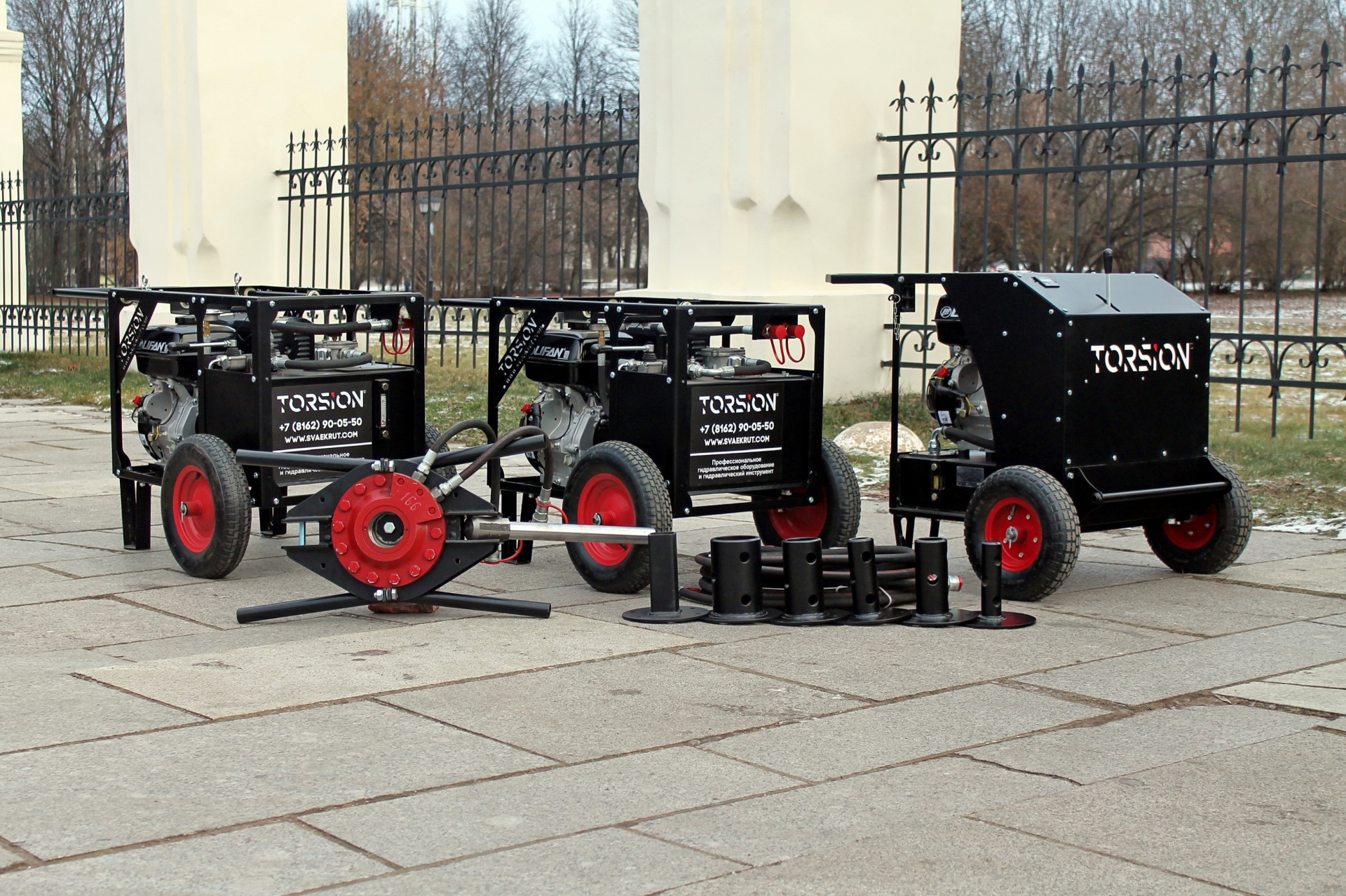 Оборудование для монтажа винтовых свай (сваекруты,гидровращатели ...