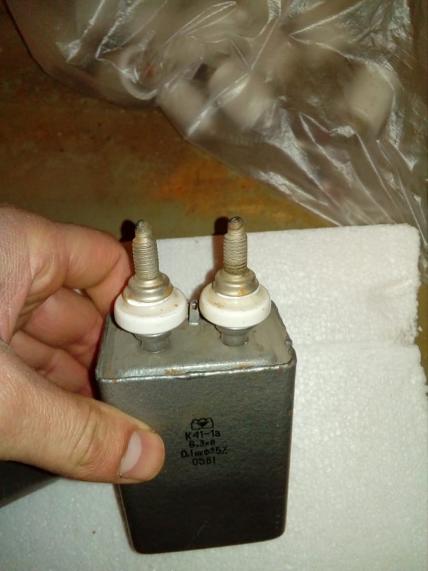 Конденсатор К41-1а. 6,3кВ. 0.1мкФ +-5% купить в Кировске по цене 300 ...