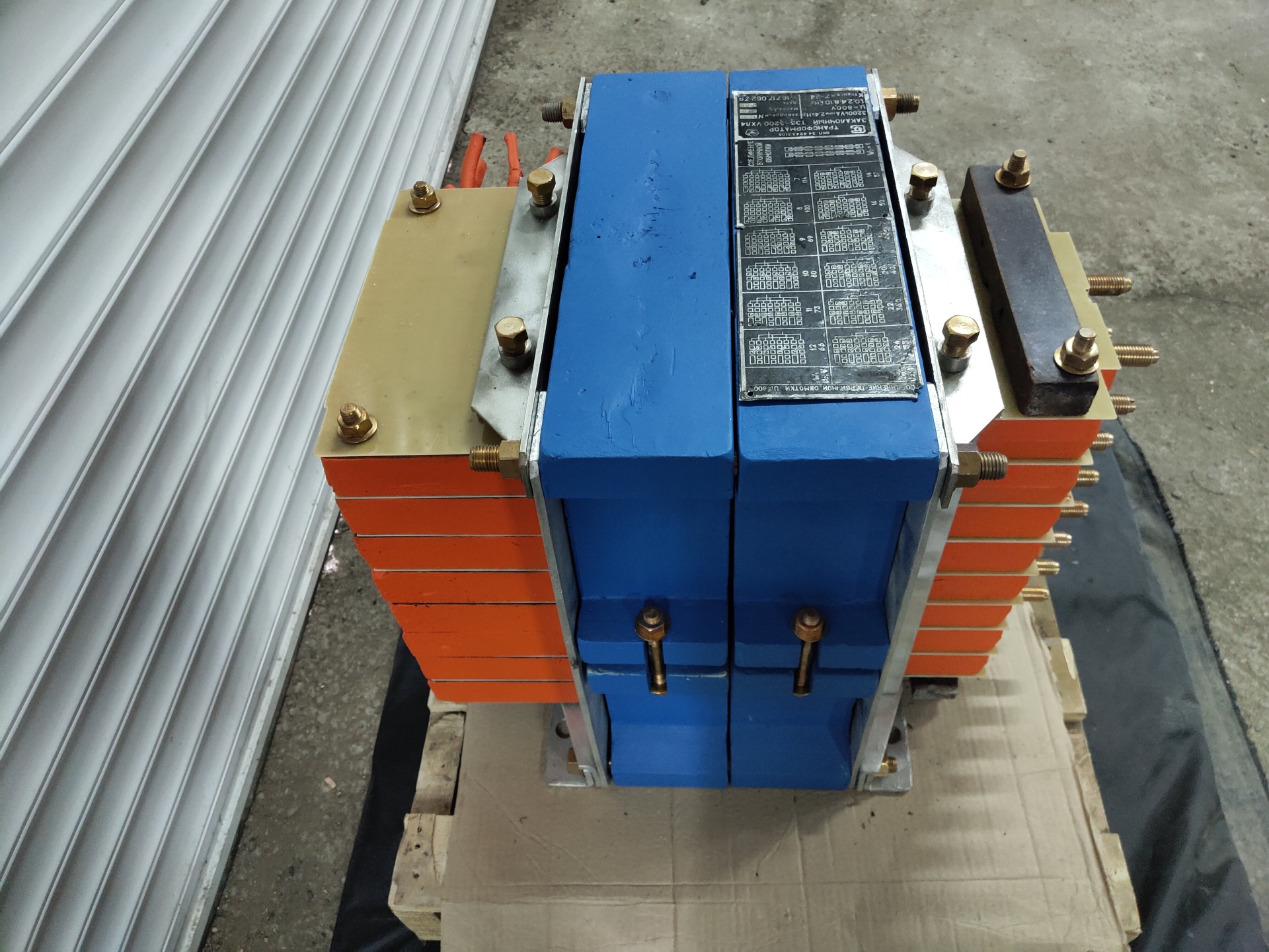 Трансформатор тз. Трансформатор закалочный тз 3-3200. Трансформатор закалочный тз1- 3200с4. Трансформатор закалочный тз 3-800. - трансформатор закалочный дисковый тз-800.