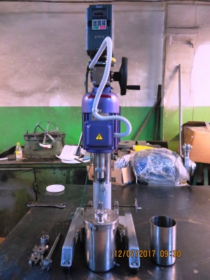 Лабораторная установка совмещенного типа: диссольвер + бисерная мельница