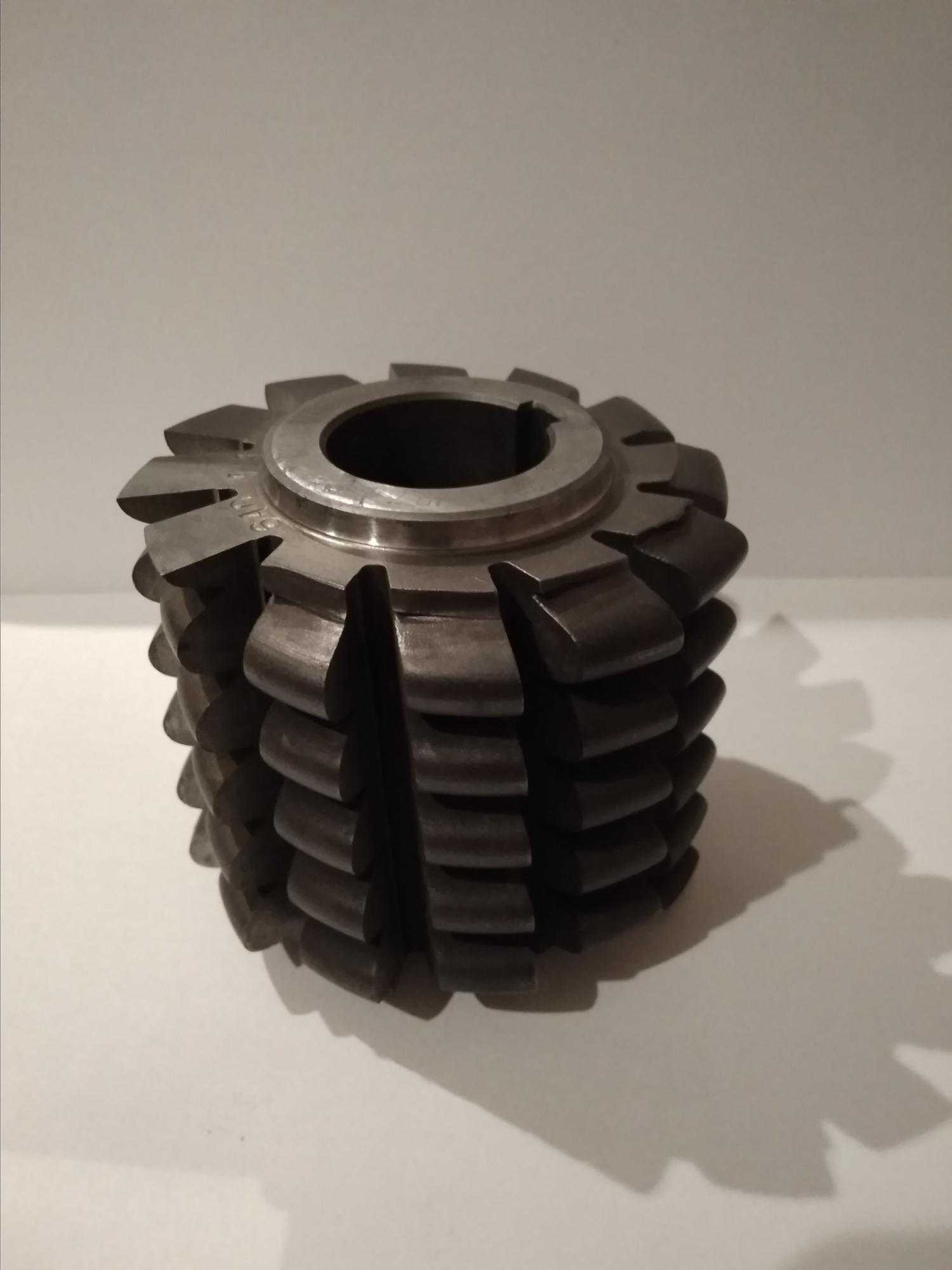 Фрезы червячные для звездочек. 05. Фрезы червячные для звездочек. Фреза для звездочек 19. 5модуль для нарезания шестерен.