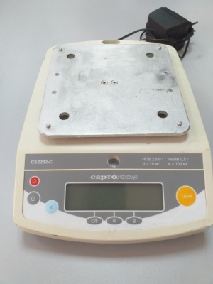 Лабораторные электронные весы се-2202С