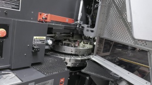 Комбинированый станок лазерной резки и перфорации листового металла Amada EML 3610 NL