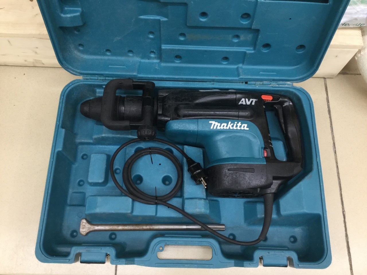  сетевой Makita HR5210C  Б/У  по цене 12 500 .