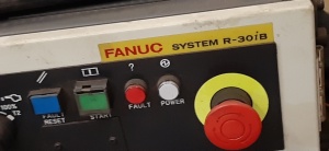 Промышленный сварочный робот Fanuc M-710iC в комплекте со сварочным столом