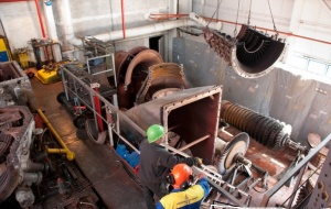 Repair of a Siemens gas turbine in a power plant