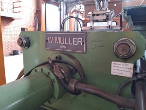 Экструзионно-выдувная машина W.Muller