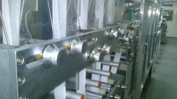 Китайскую линию по производству влажных салфеток (MH-200SJ-5 Wiper Production Line)