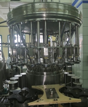 Автомат розлива вакуумного типа Simonazzi (Италия)