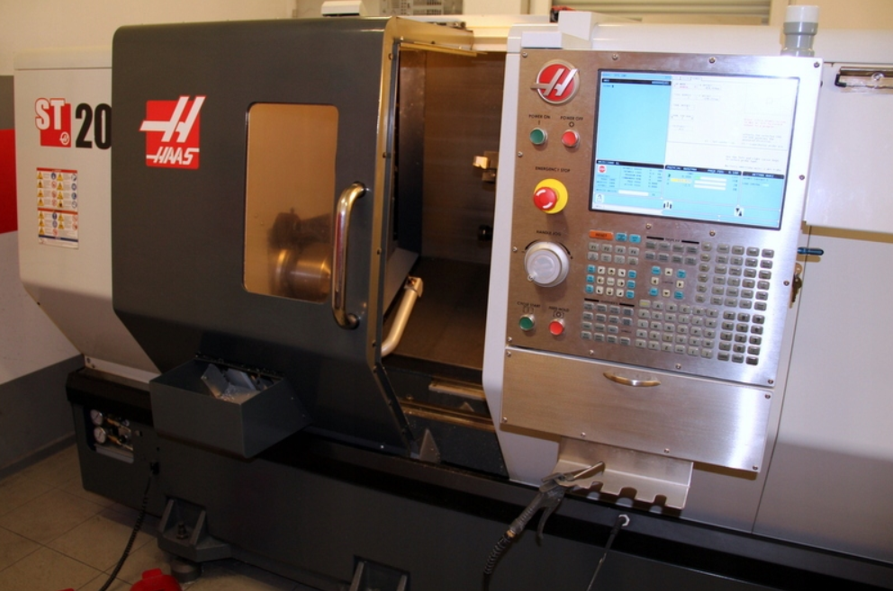 Станок Haas St-20. Haas St 20 токарный. Токарный станок с ЧПУ Hass SL-20. Шпиндель Haas st20.
