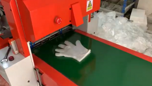 Автоматический станок для производства полиэтиленовых перчаток HTX – 500