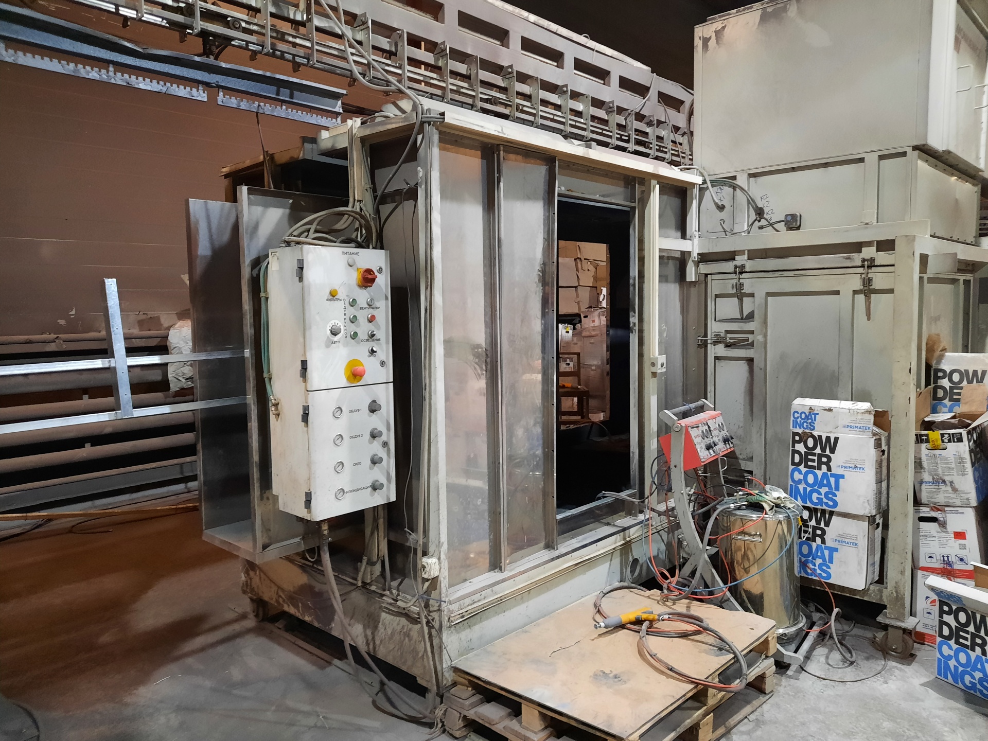 линия для нанесения порошковой краски (камеры напыления, конвейер, печь ...