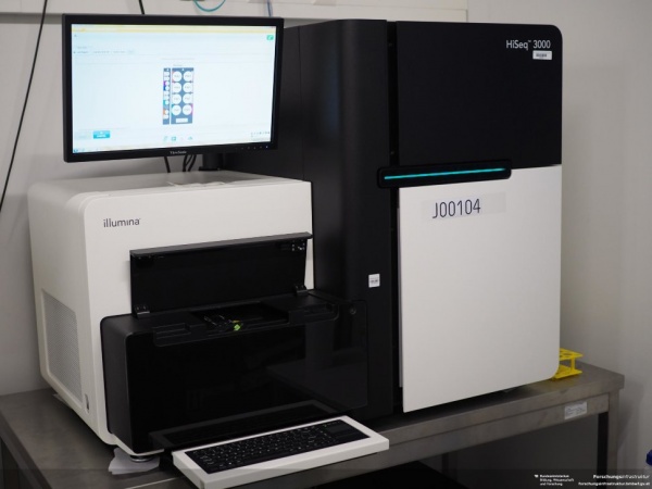 Секвенатор Hiseq 3000