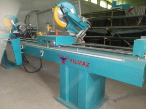 Yilmaz KD 402 полуавтоматическая двухголовочная пила для резки пвх алюминиевого профиля