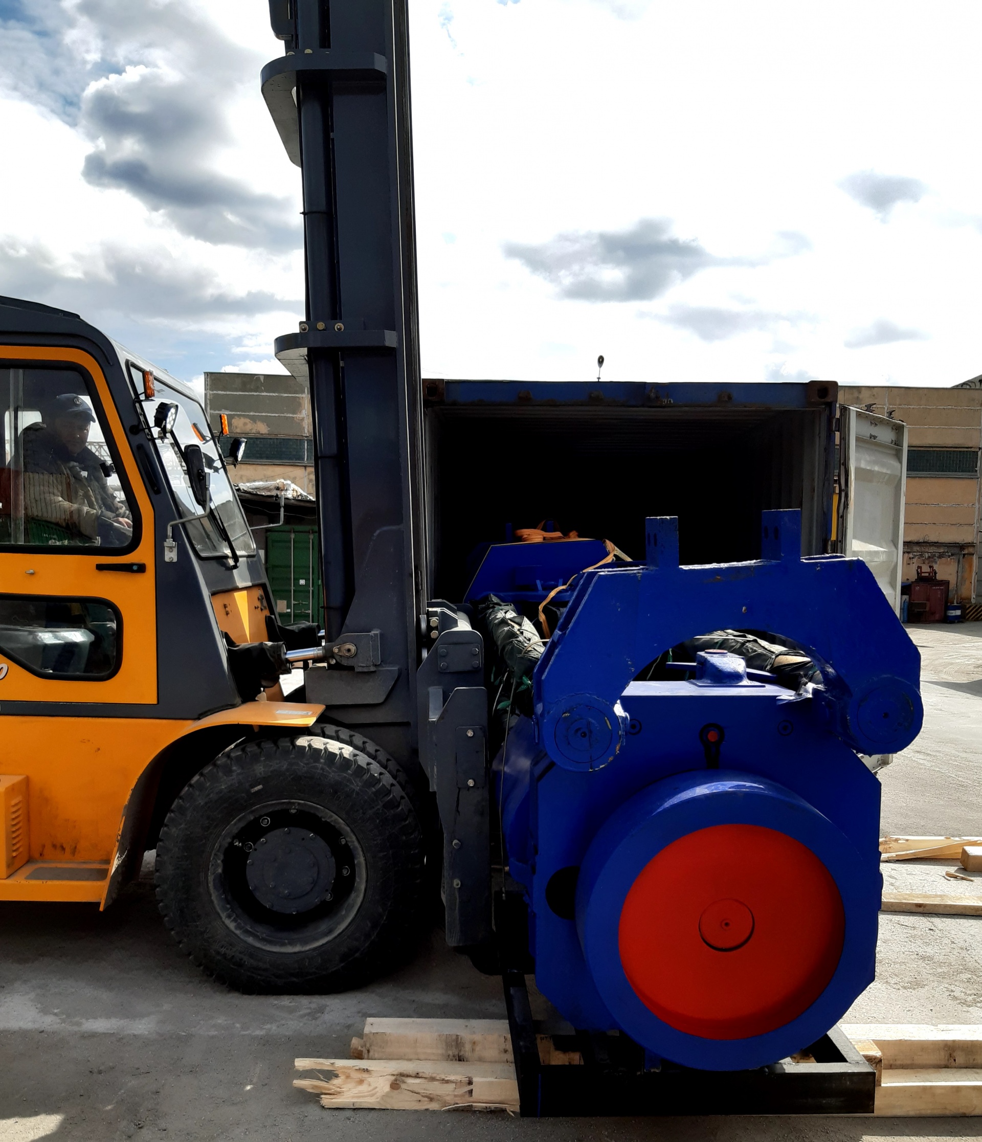 Штанговый дизельный молот DD45 купить в Екатеринбурге по цене 1 600 000 ...