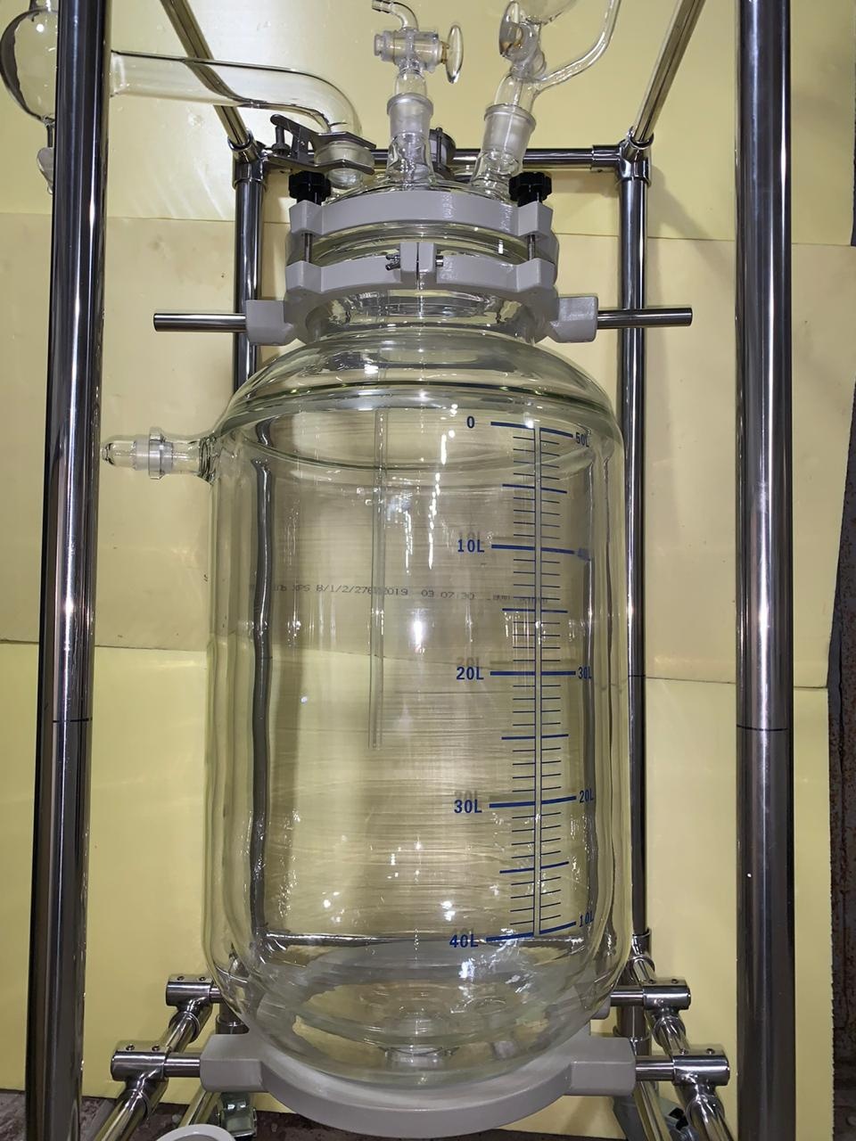 Стеклянный реактор с рубашкой 50л купить в Москве по цене 280 000 руб ...