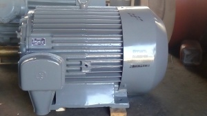 электродвигатель АО3-400М-10У2