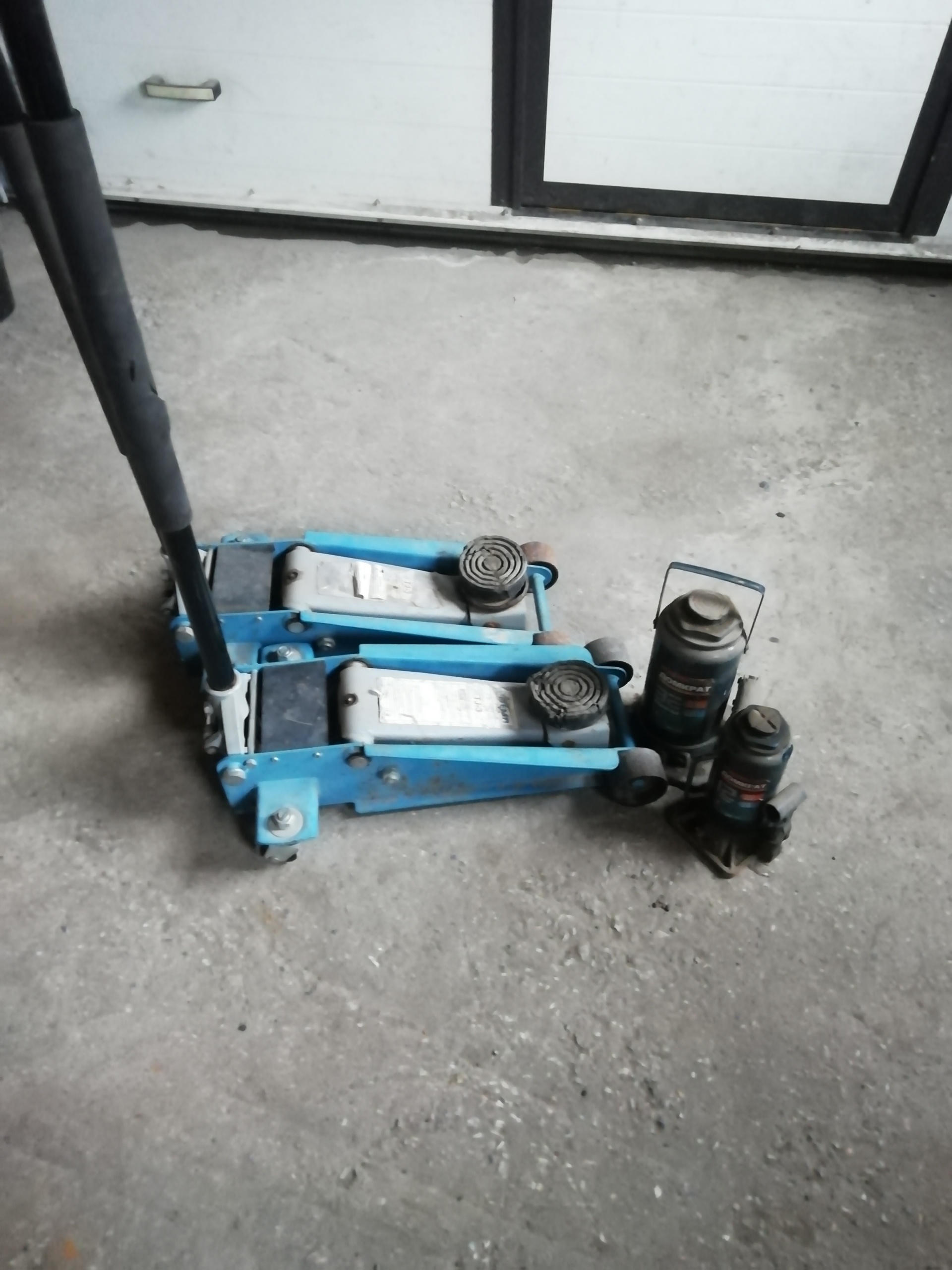 Шиномонтажное оборудование купить Б/У в Новосибирске по цене 299 999 ...