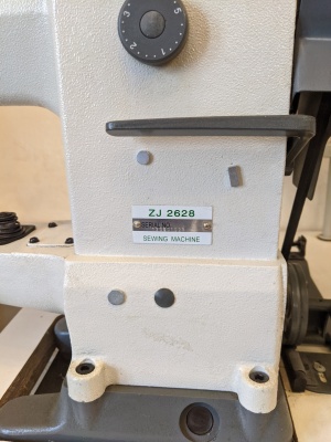 Швейная машина Zoje 2628 для тяжёлых материалов