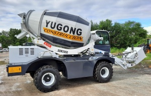 Самозагружащийся автобетоносмеситель Yugong SDM3000