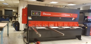 Amada GS 1230 Гидравлические гильотинные ножницы