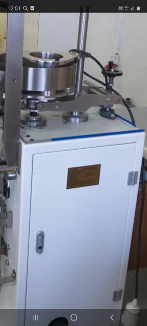 Фасовочно-упаковочный аппарат для гранулированных продуктов