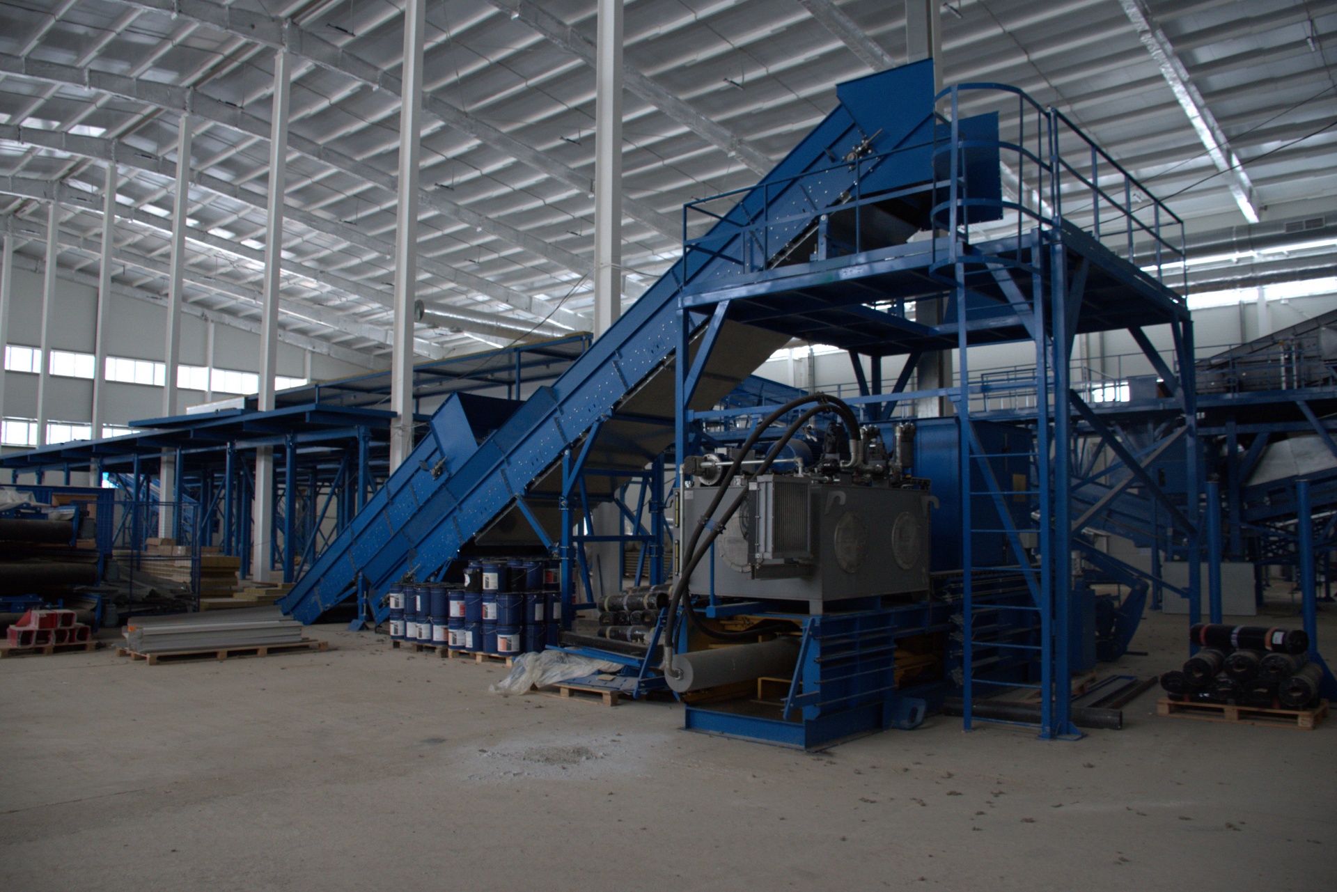 Линия мойки и фасовки овощей. Сортировщик моделек. Оборудование для переработки тбо. Петкус к 236. Машина для сортировки рыбы.