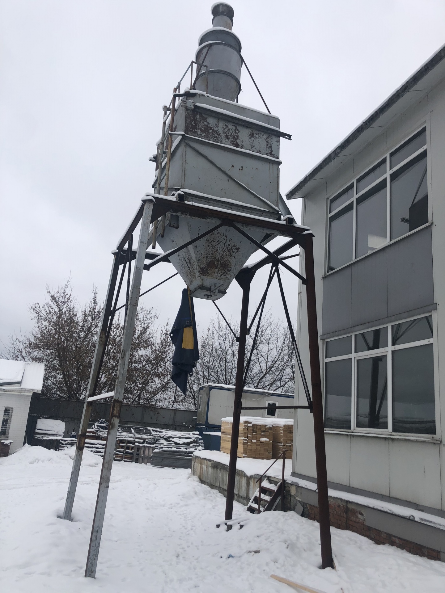 Вытяжную систему с бункером (циклон) купить Б/У в Брянске по цене 150 ...
