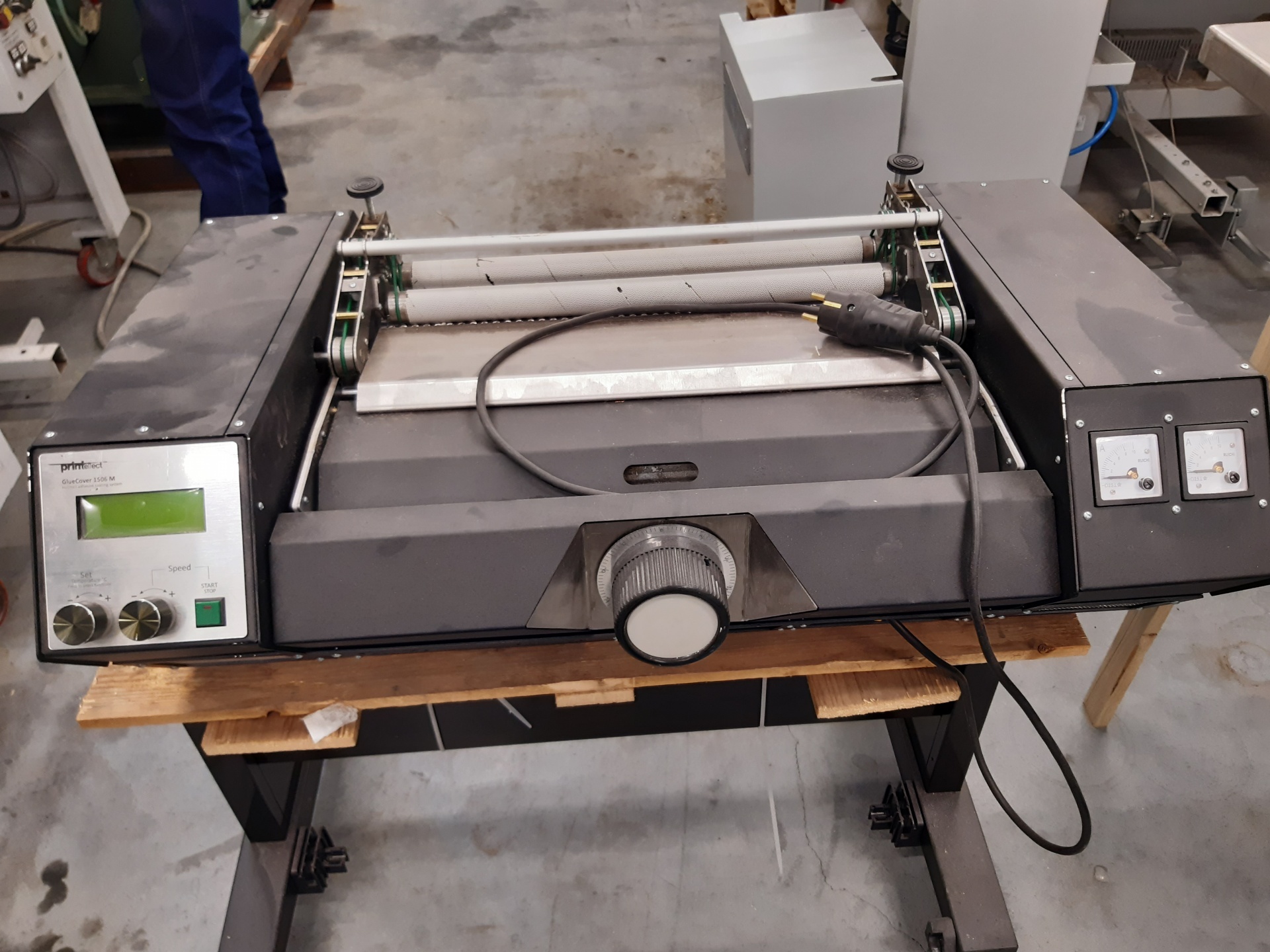 Клеемазательная машина PRINTELLECT GLUECOVER—1506 купить Б/У в ...