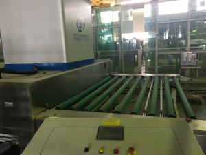 Автоматическая моечно-сушильная машина Handong Glass Machinery