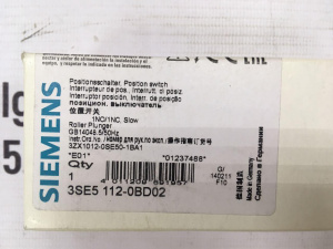 Позиционный выключатель Siemens 3SE5112-0BD02