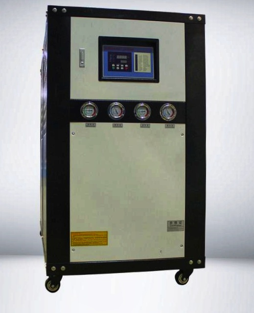Холодильный аппарат - чиллер FKL - 10 HP