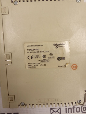 Модуль аналогового выхода Schneider Electric TSXASY800