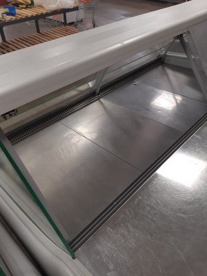 Холодильная витрина Ариада Титаниум ВУ-5-180 Luxe